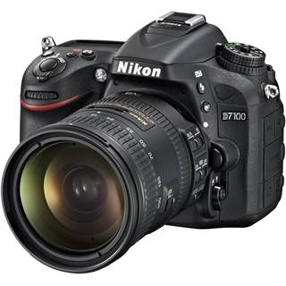 Nikon D7100 Reflex 24,1 Mpix + Objectif 18-200mm VR II